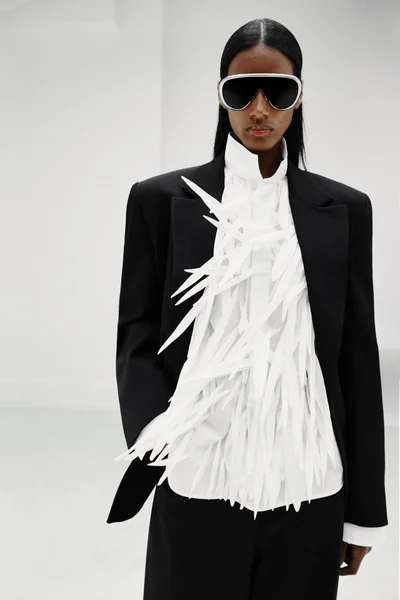 Look 7